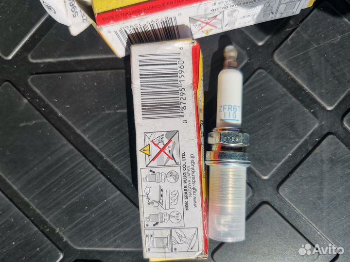 Свечи зажигания ngk zfr6T11G