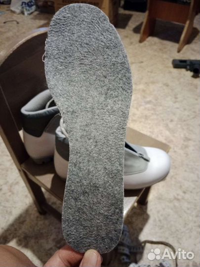 Лыжные ботинки