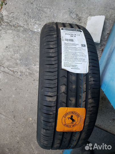 Continental ContiPremiumContact 5 215/55 R17 97V