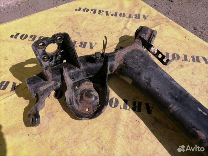 Балка задняя Renault Megane 3 2009-2016 универсал