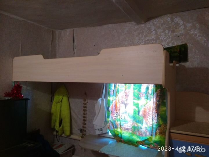 Детская стенка:кровать-чердак,шкаф,ступеньки-ящики