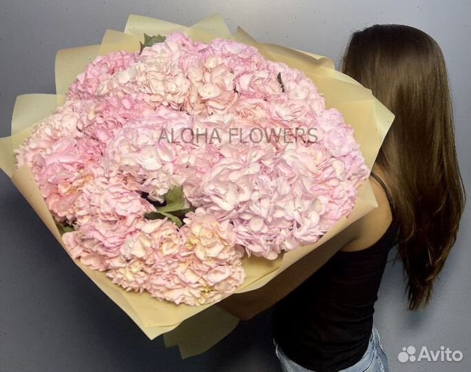 Букеты из гортензии. Круглосуточная доставка