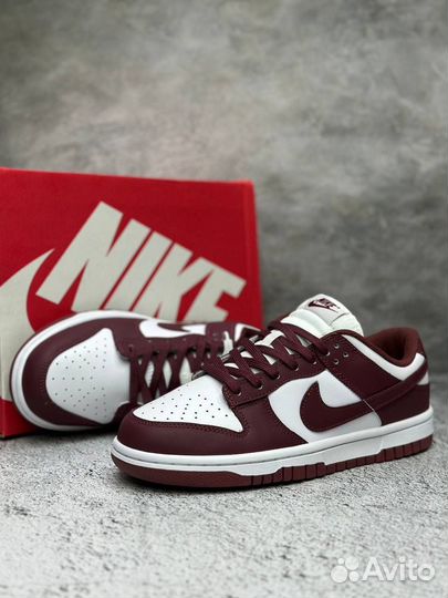 Кроссовки Nike SB Dunk Low