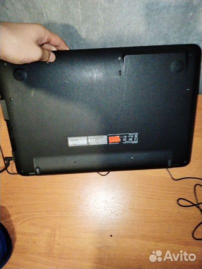 Ноутбук asus