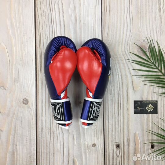 Боксерские перчатки Everlast