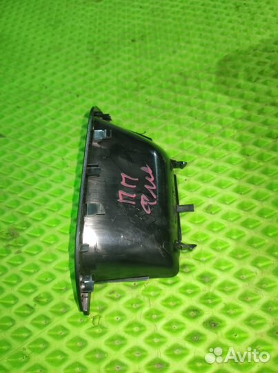 Накладка обшивки двери передней правой Ford Fiesta