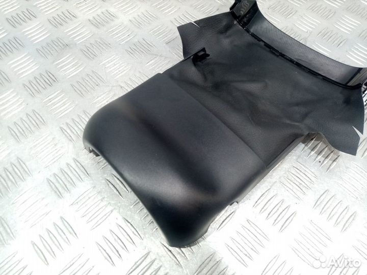 Б/У Кожух рулевой колонки верхний#001