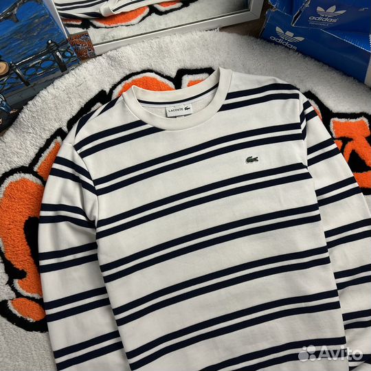 Свитшот Lacoste