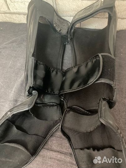 Защита голени для единоборств venom