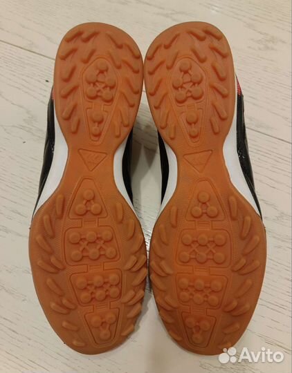 Бутсы футбольные сороконожки Restime