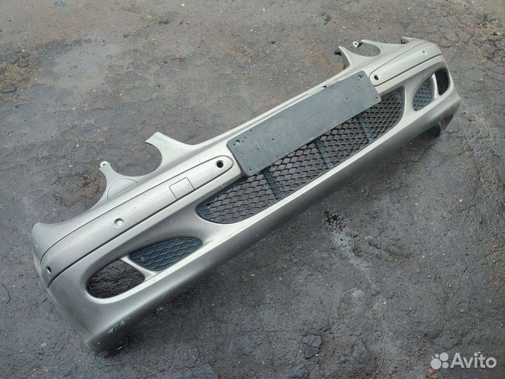 Бампер передний для Mercedes-Benz E W211