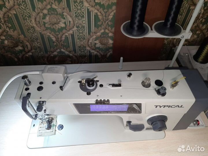 Швейная машина typical