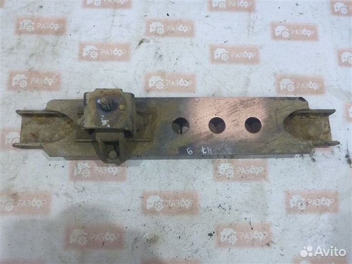 Траверса Mitsubishi Montero Sport K90 6G72 2000