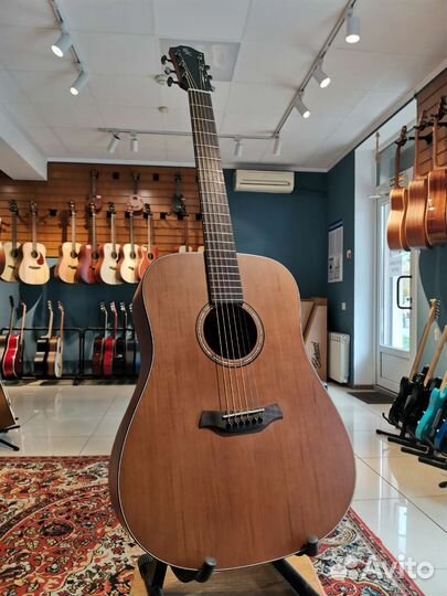 Гитара Baton Rouge массив кедра