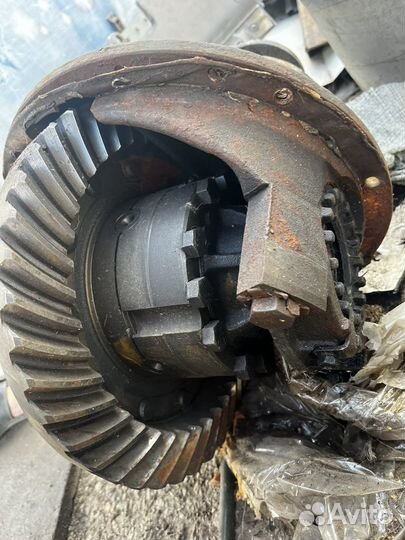 Редуктор на газон