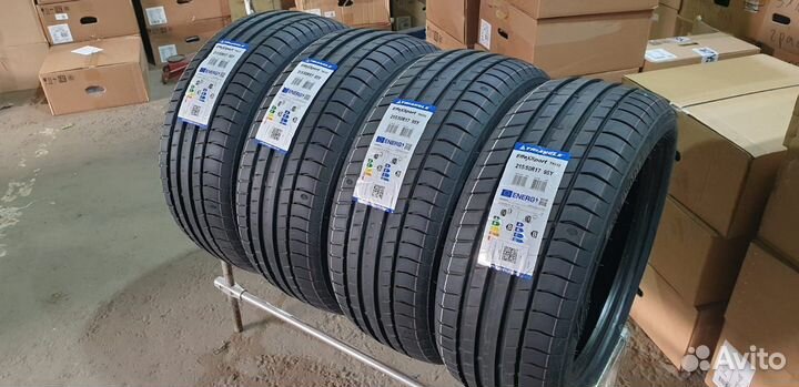 Triangle EffeXSport TH202 235/45 R17 97Y