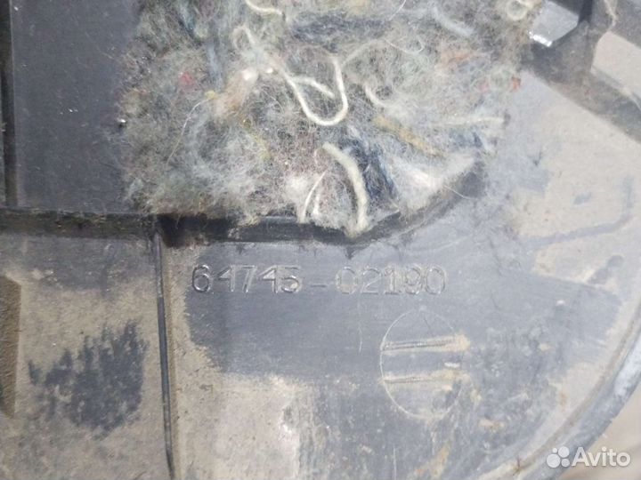 6474502190 Обшивка багажника (крышка) Toyota Auris