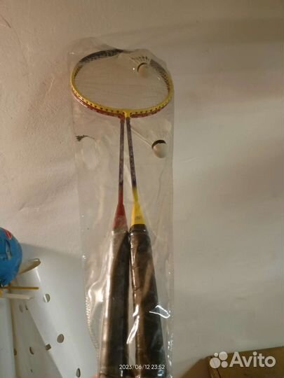 Ракетка для бадминтона