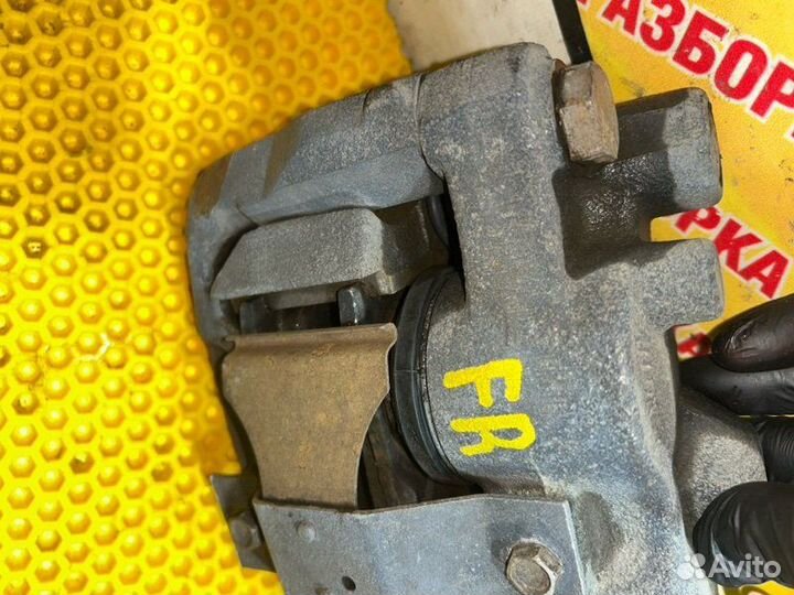 Суппорт тормозной передний правый УАЗ Патриот