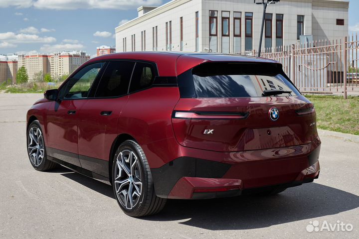 BMW iX AT, 2022, 9 000 км