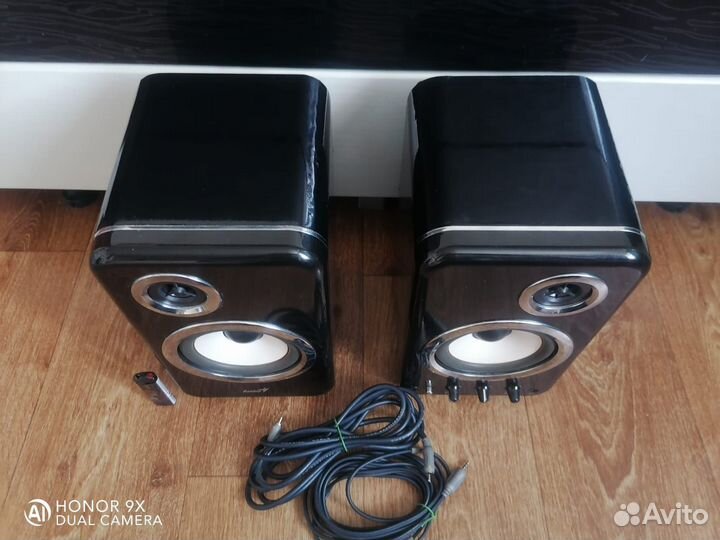 Акустика 2.1