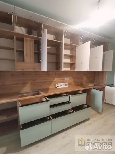 Кухонные гарнитуры