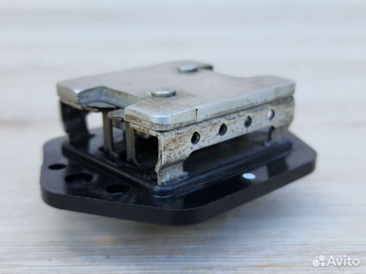 Резистор печки Mitsubishi Lancer IX