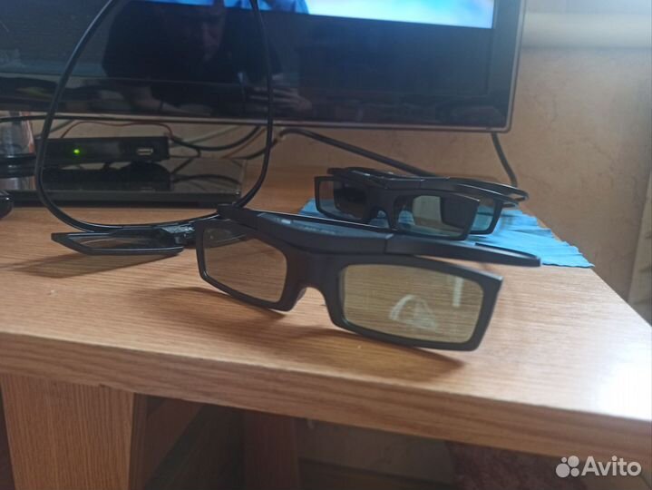 Активные 3D-очки для телевизора 4шт