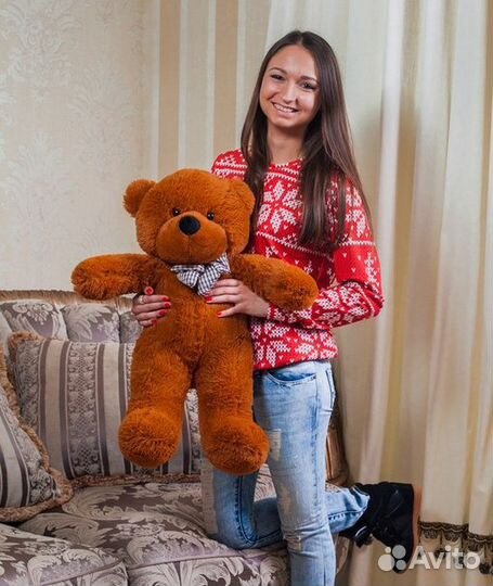 Медведь плюшевый