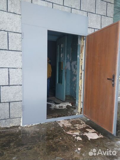 Подъездная перегородка