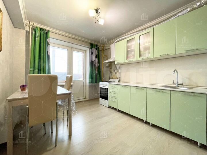 3-к. квартира, 82,1 м², 4/9 эт.