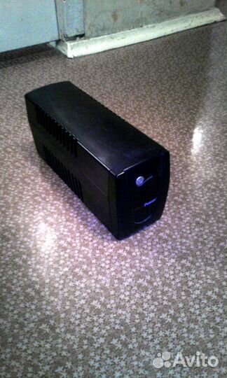 Блок бесперебойного питания