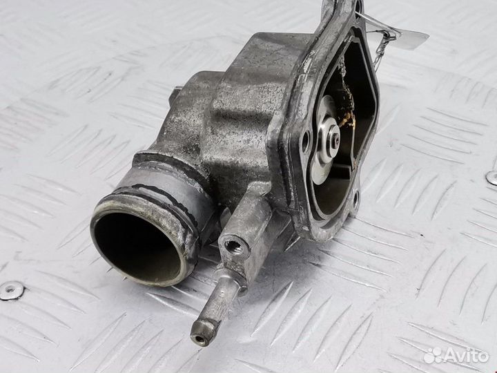 Корпус термостата Mercedes-Benz C-Класс