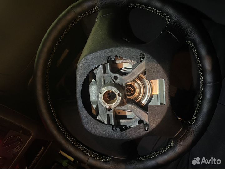 Руль на mitsubishi carisma