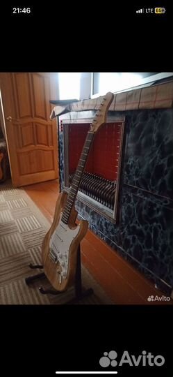 Электрогитара (Stratocaster)