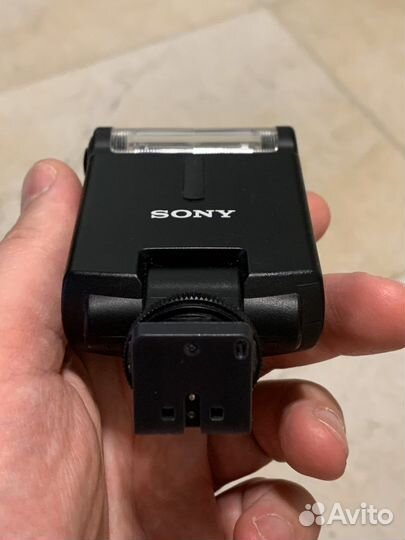 Ультракомпактная вспышка HVL-F20M для Sony A7