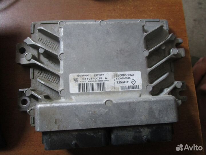 Эбу Мозги на Рено Логан Сандеро 8200856659