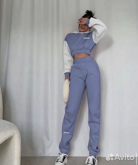 Спортивный костюм на флисе с капюшоном