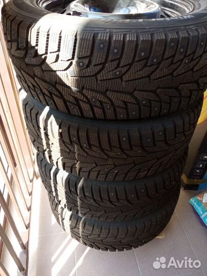 Hankook Winter I'Pike 235/55 R17
