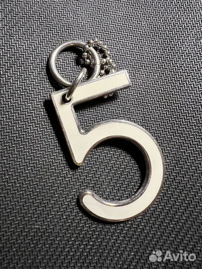 Фурнитура фирменная