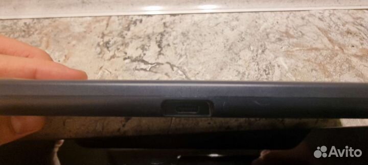 Беспроводное зарядное устройство EP-P6300