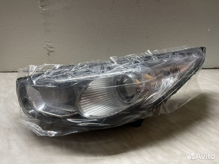 Фара hyundai ix35 левая/правая 2010
