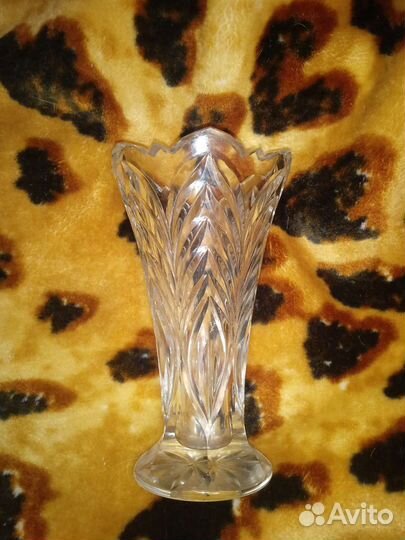 Ваза для цветов бу хрустальная