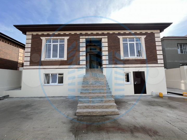 Дом 215,7 м² на участке 6 сот.