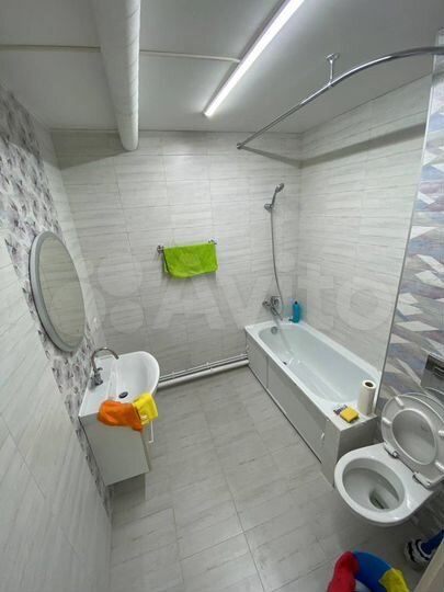 Помещение свободного назначения, 105.7 м²