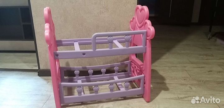 Игрушечная кровать с переноской