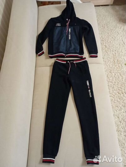 Спортивный костюм tommy hilfiger на флисе