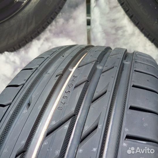 Ikon Tyres Nordman SZ2 245/45 R18 100W