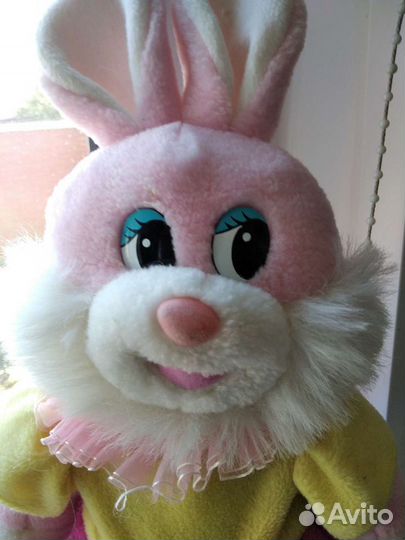 Плюшевый заяц танцующий и поющий