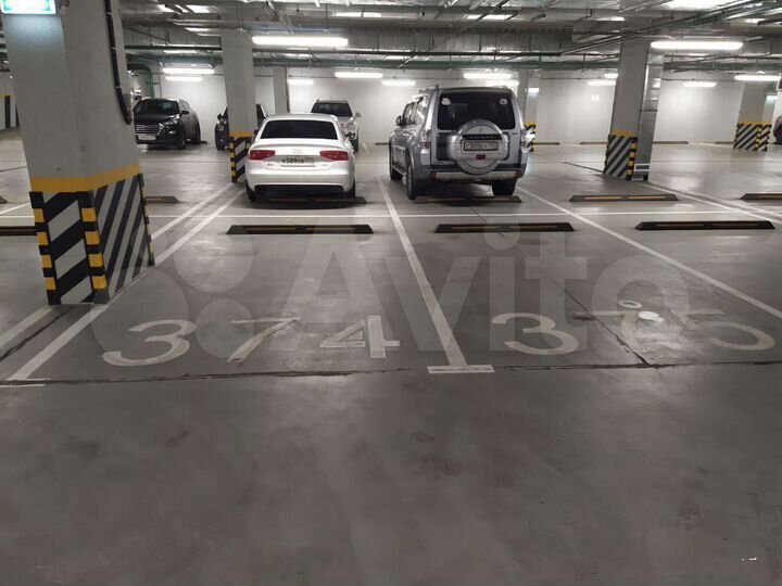 Машиноместо, 14 м²